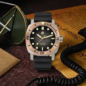 San Martin SN0125T Automatic Black Dial Titanium Case Cusn8 Bronze Bezel Rubber Strap 42mm 20ATM Men's Diver Watch